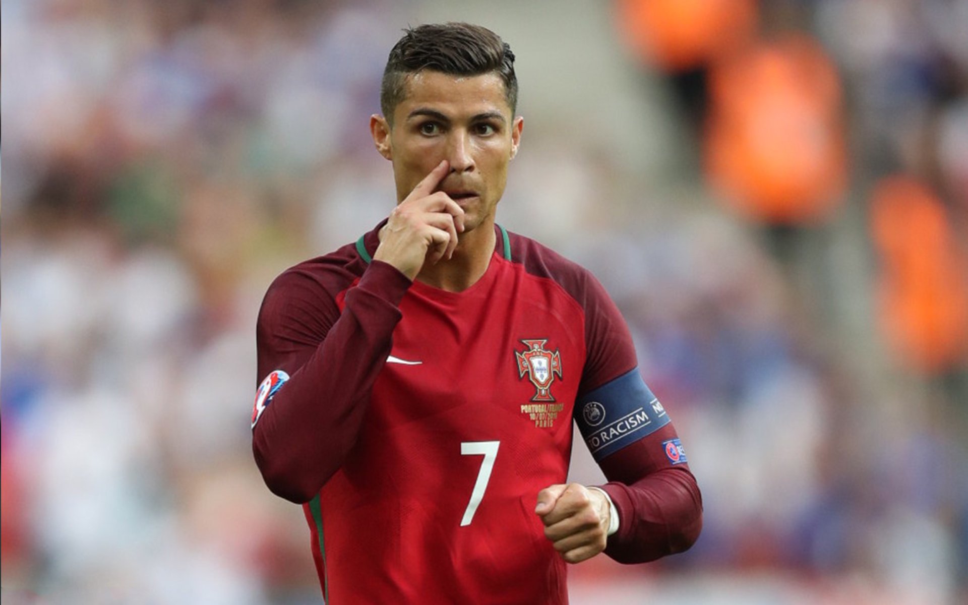 开云体育登入-暴雨中的F1：湿滑赛道考验车手技艺，f1赛车雨天比赛